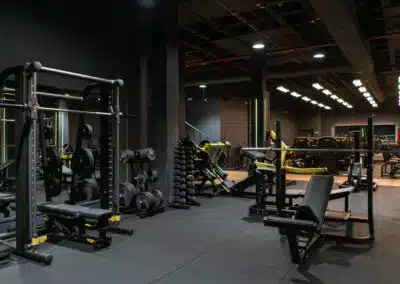 sala de ejercicios del gimnasio